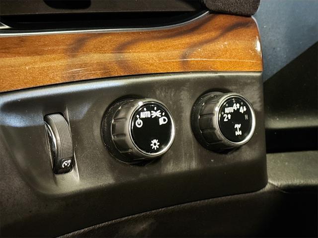 used 2020 Cadillac Escalade ESV car, priced at $26,995