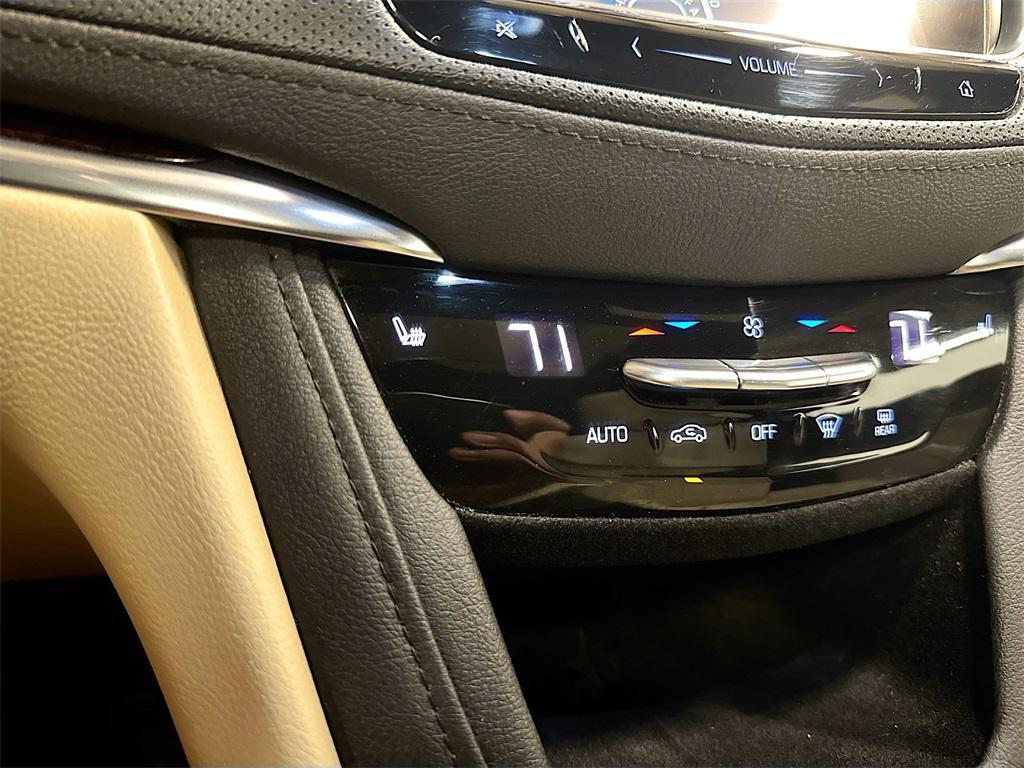 used 2019 Cadillac XT5 car, priced at $13,995