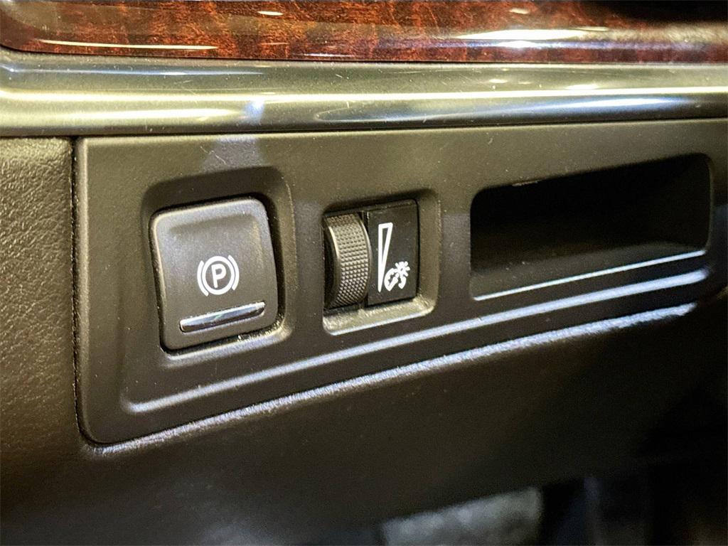 used 2019 Cadillac XT5 car, priced at $17,250