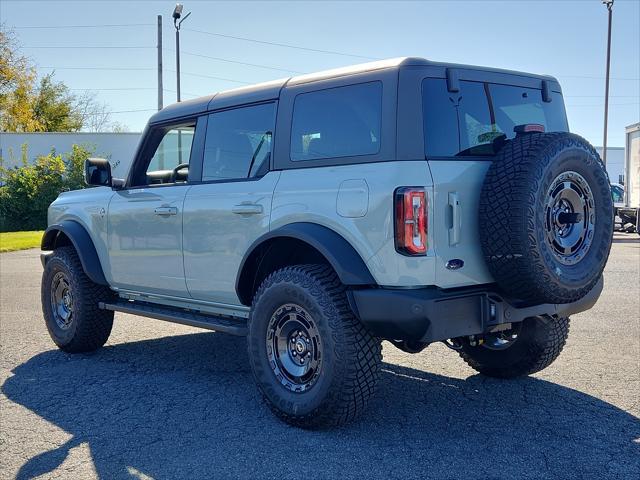 new 2024 Ford Bronco car, priced at $61,715