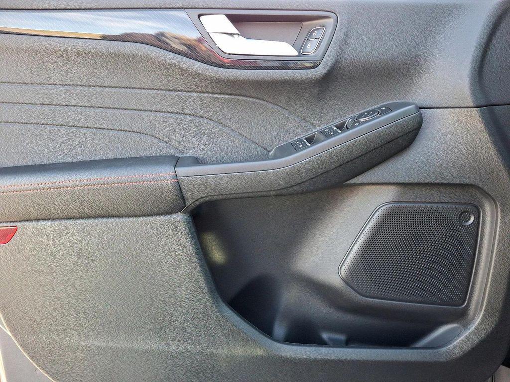 new 2025 Ford Escape car, priced at $33,075