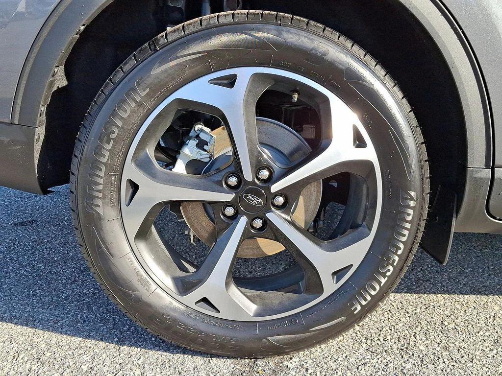 new 2025 Ford Escape car, priced at $33,075