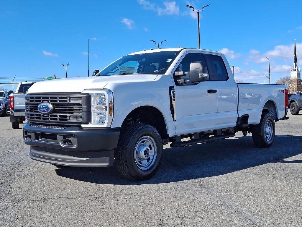 new 2025 Ford F-250 car, priced at $52,620