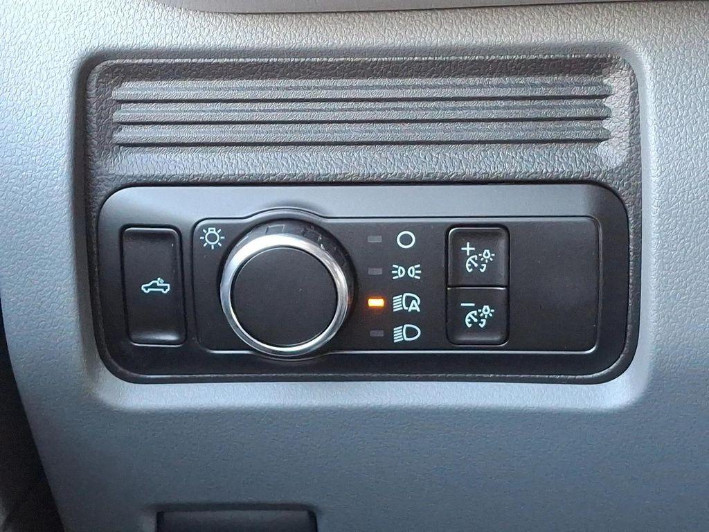 new 2025 Ford F-250 car, priced at $52,620