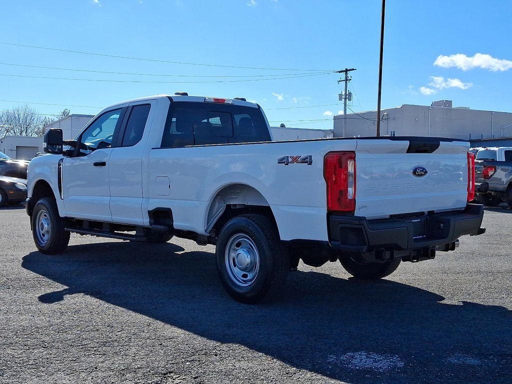 new 2025 Ford F-250 car, priced at $52,620