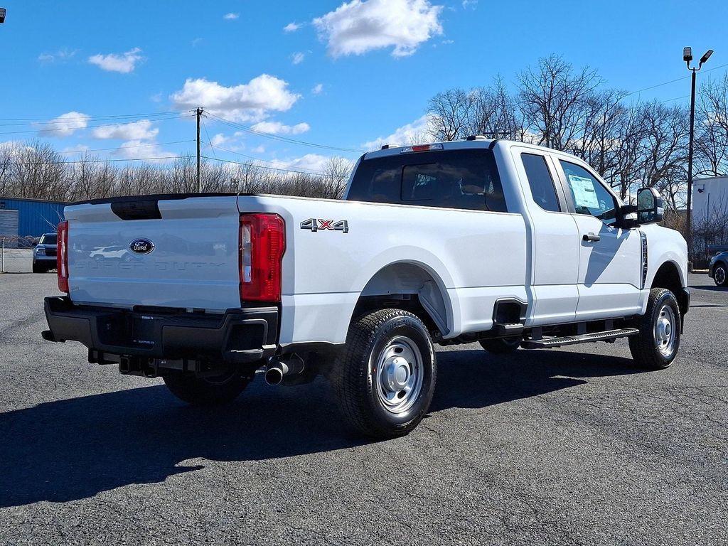 new 2025 Ford F-250 car, priced at $52,620
