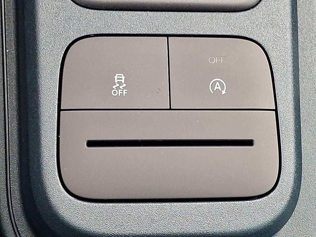 new 2025 Ford Maverick car, priced at $32,005