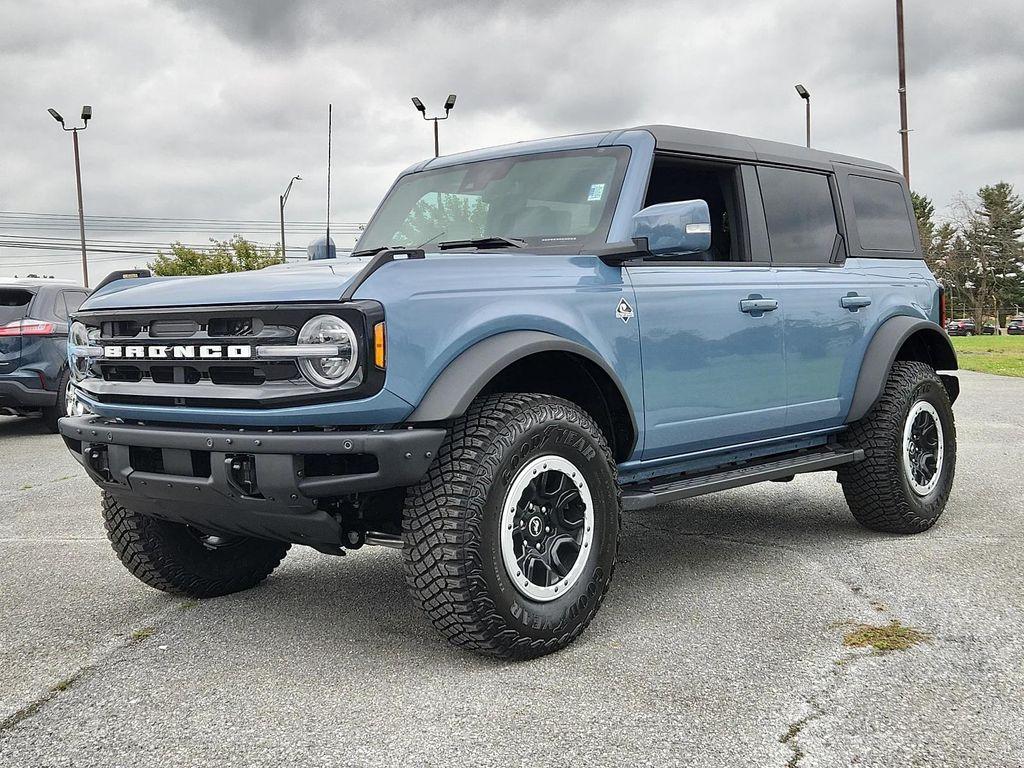 new 2024 Ford Bronco car, priced at $61,435