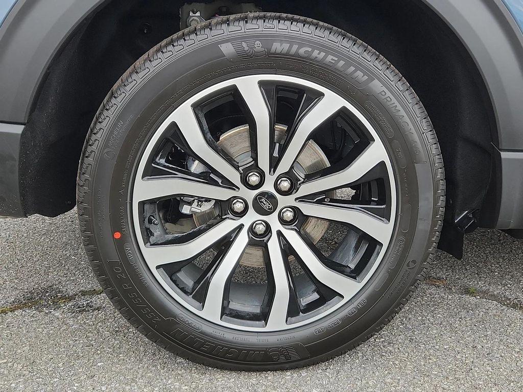 new 2025 Ford Explorer car, priced at $47,105