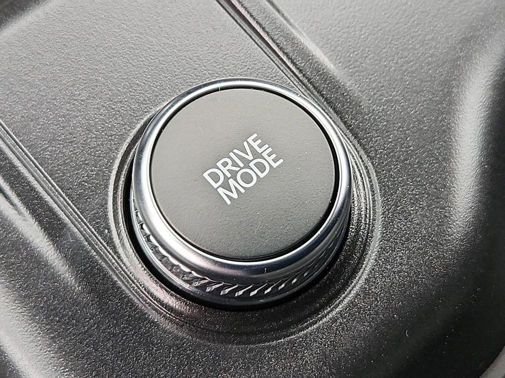 new 2025 Ford Explorer car, priced at $47,105