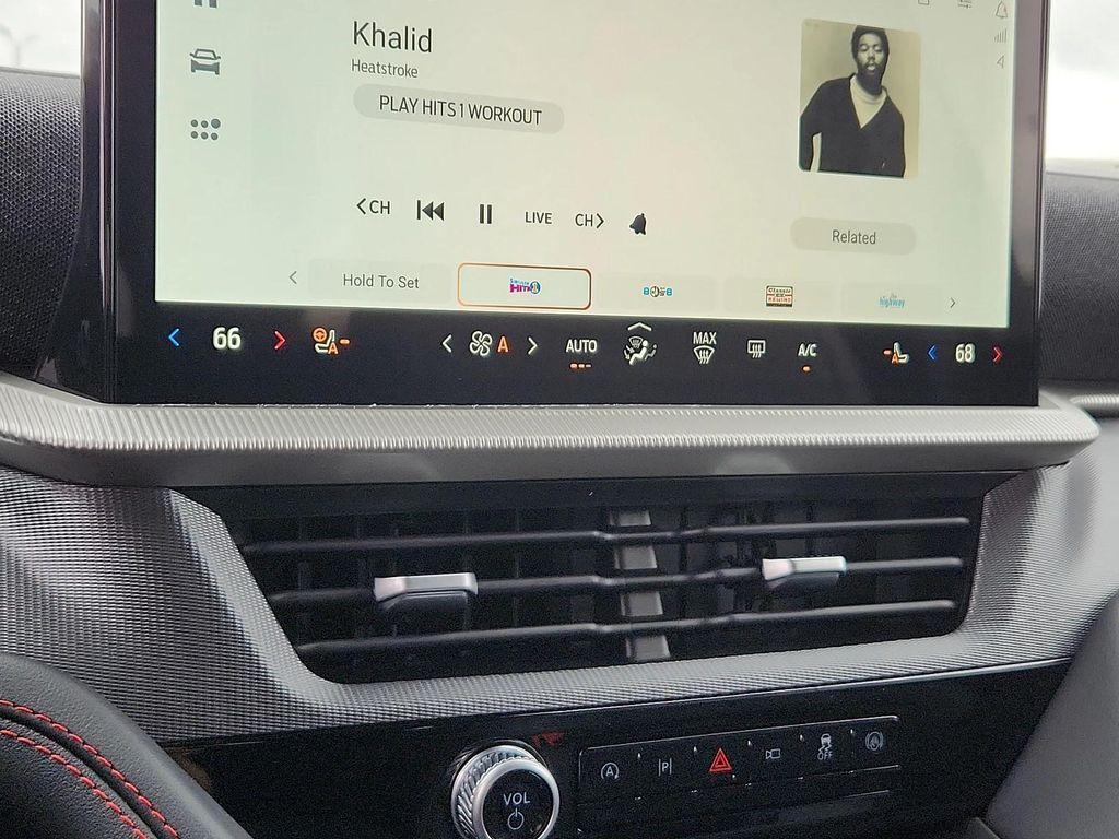 new 2025 Ford Explorer car, priced at $47,105