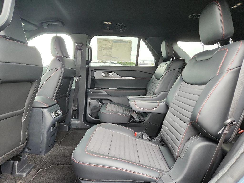 new 2025 Ford Explorer car, priced at $47,105