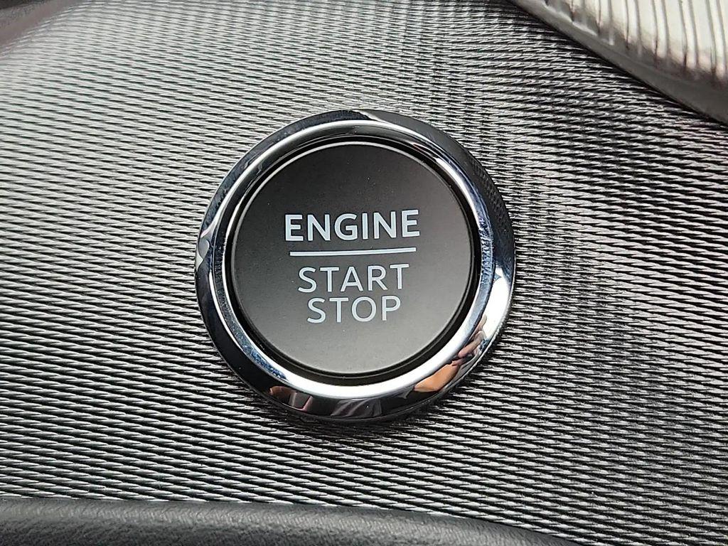 new 2025 Ford Explorer car, priced at $47,105