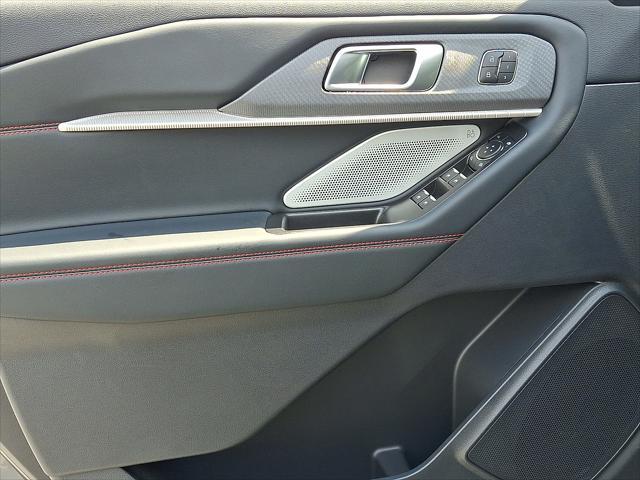 new 2025 Ford Explorer car, priced at $60,160