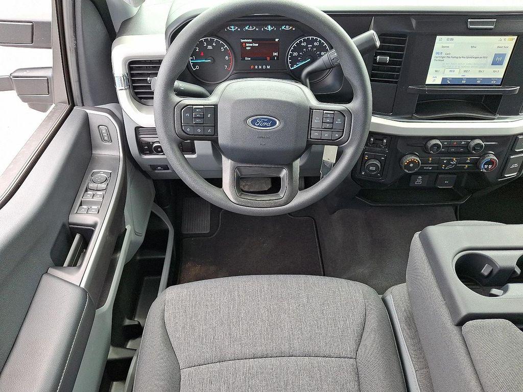 new 2025 Ford F-350 car, priced at $58,200