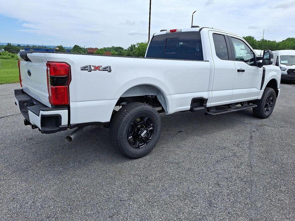 new 2025 Ford F-350 car, priced at $58,200