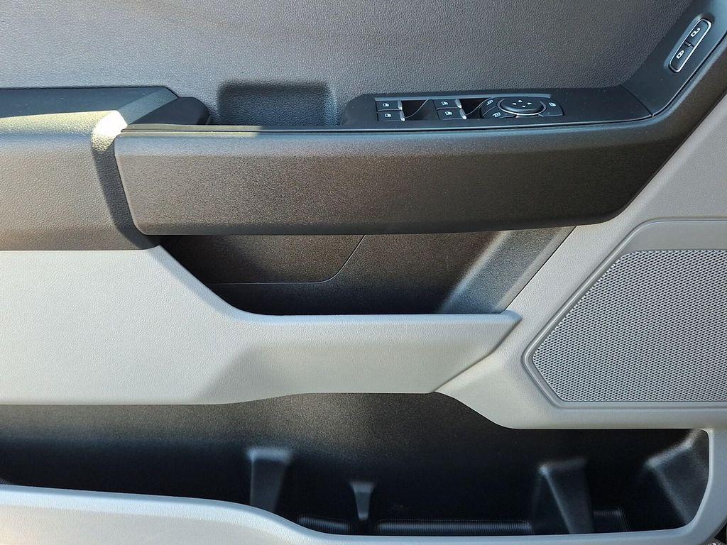 used 2024 Ford F-250 car