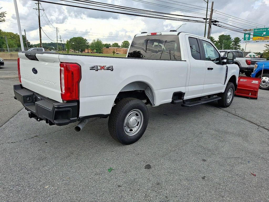 new 2025 Ford F-250 car, priced at $61,615