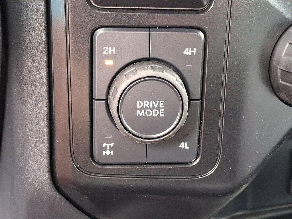 new 2025 Ford F-250 car, priced at $61,615