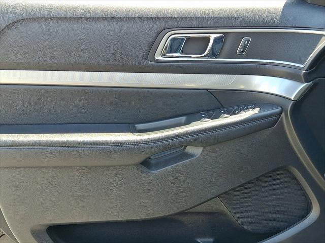 used 2016 Ford Explorer car