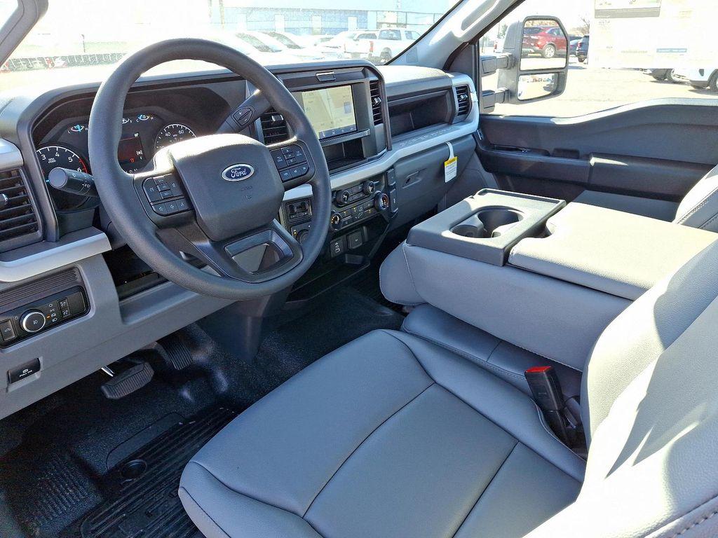 new 2025 Ford F-250 car, priced at $49,760
