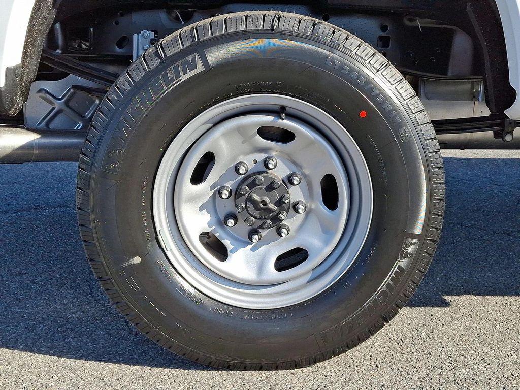 new 2025 Ford F-250 car, priced at $49,760