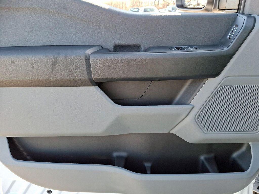 new 2025 Ford F-250 car, priced at $49,760