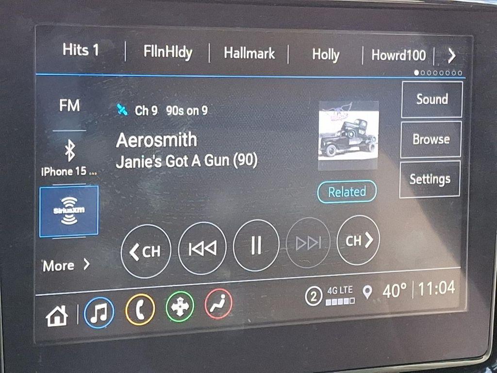 used 2022 Chevrolet Traverse car, priced at $28,988