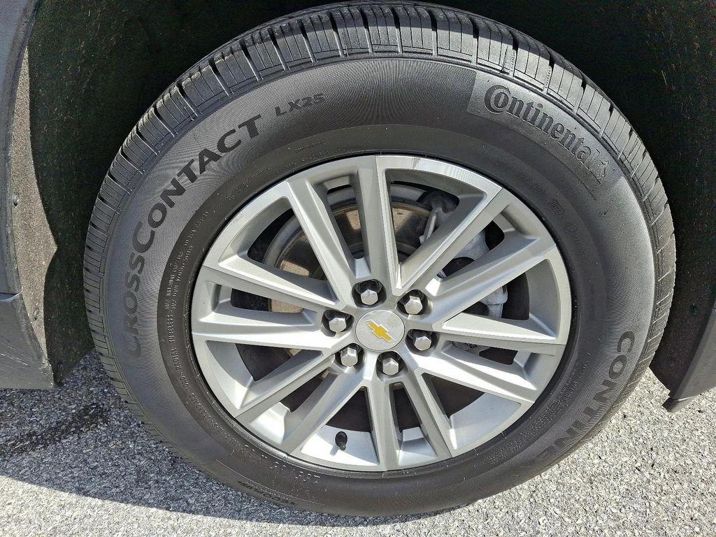 used 2022 Chevrolet Traverse car, priced at $28,988