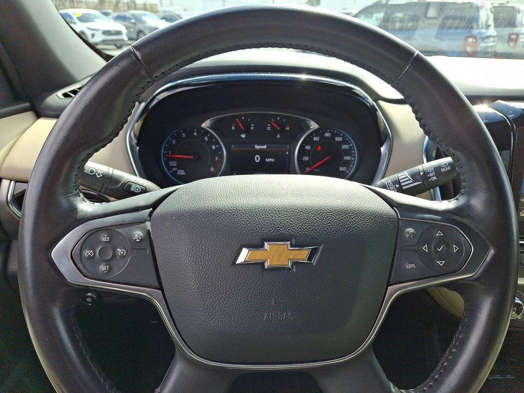 used 2022 Chevrolet Traverse car, priced at $28,988
