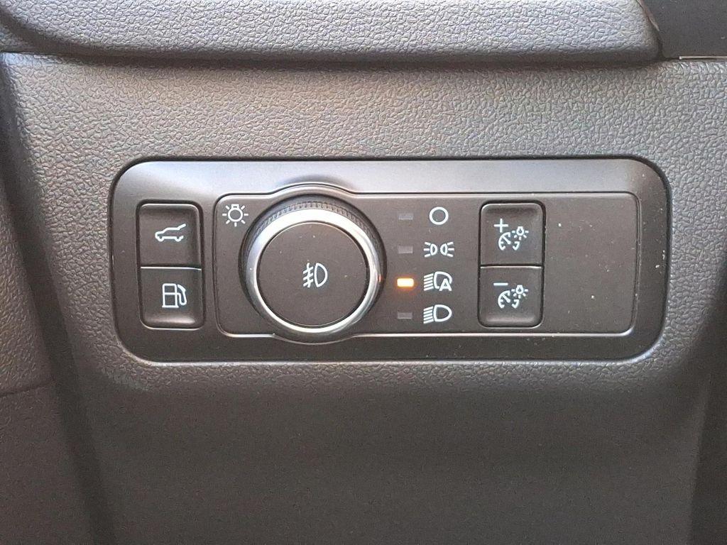 new 2025 Ford Escape PHEV car, priced at $31,113