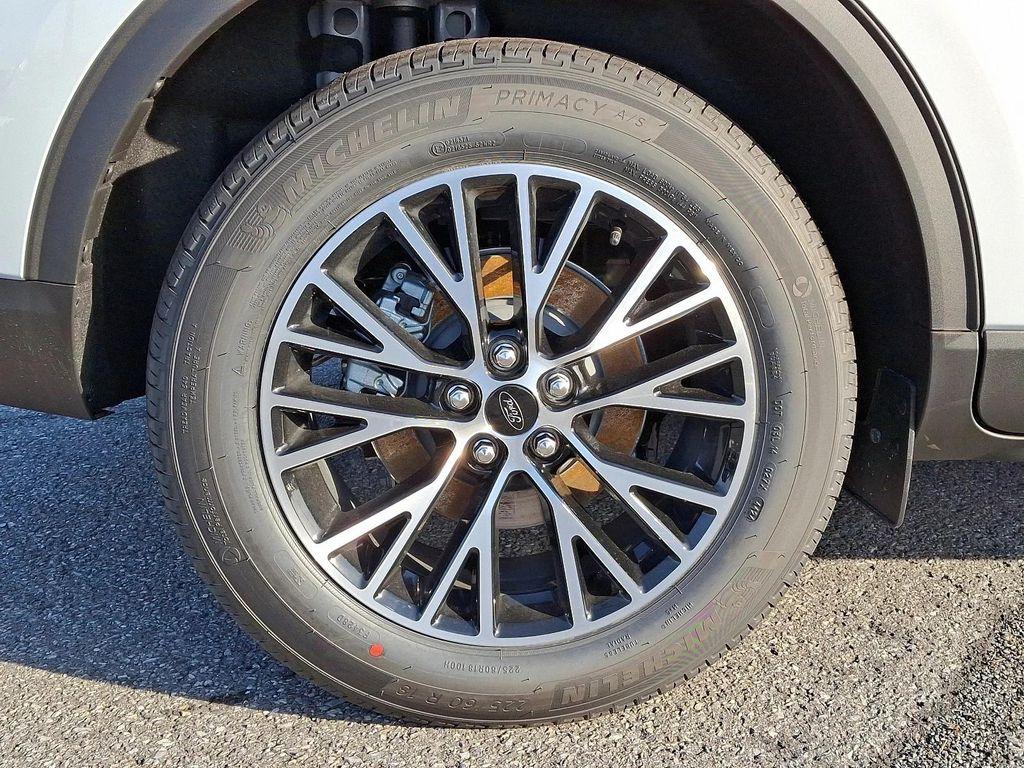 new 2025 Ford Escape PHEV car, priced at $31,113