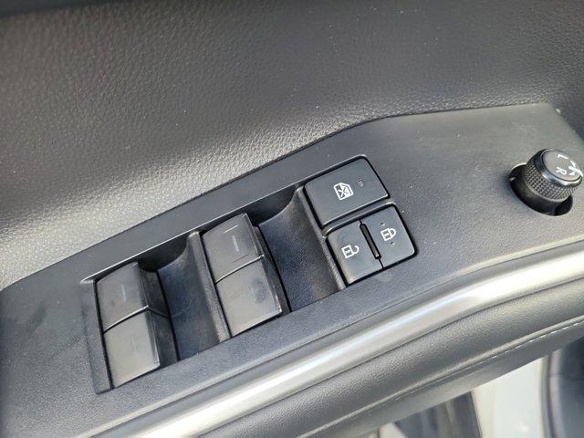 used 2022 Toyota Highlander car, priced at $35,990
