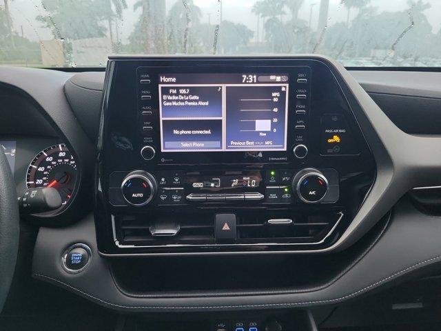 used 2022 Toyota Highlander car, priced at $26,218