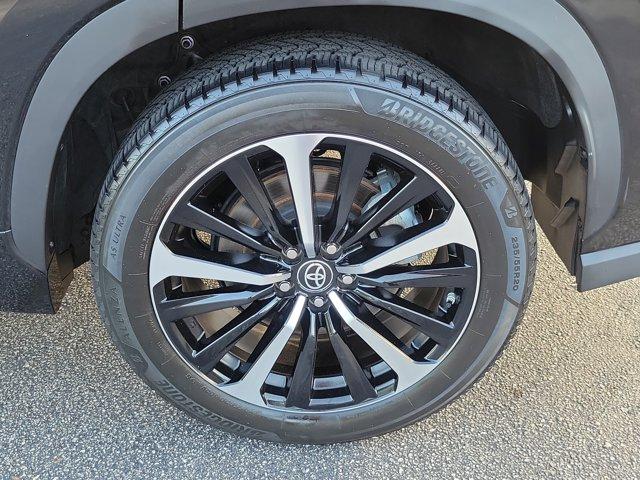 used 2022 Toyota Highlander car, priced at $37,200