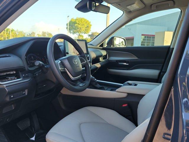 used 2025 Toyota Grand Highlander car, priced at $45,600