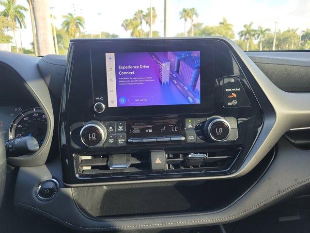used 2023 Toyota Highlander car, priced at $38,500