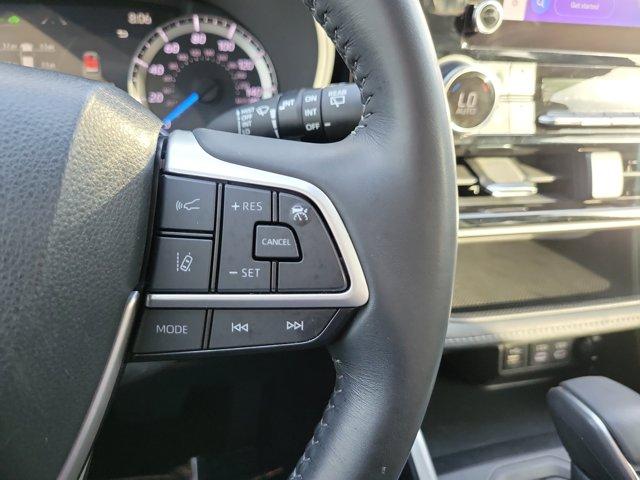 used 2023 Toyota Highlander car, priced at $38,500