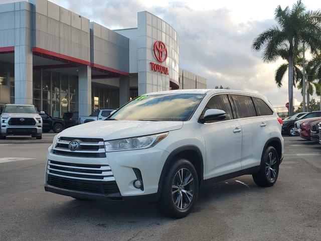 used 2019 Toyota Highlander car, priced at $20,732
