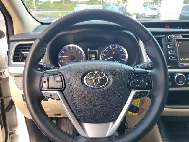 used 2019 Toyota Highlander car, priced at $20,732
