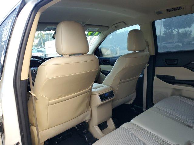 used 2019 Toyota Highlander car, priced at $20,732