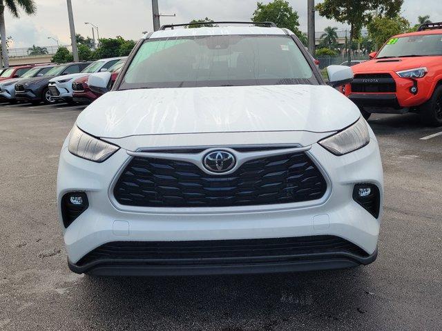 used 2023 Toyota Highlander car, priced at $28,859