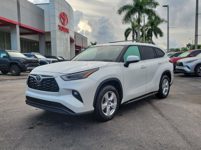 used 2023 Toyota Highlander car, priced at $28,859