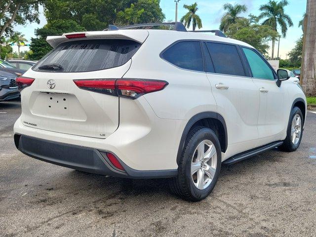 used 2023 Toyota Highlander car, priced at $28,859
