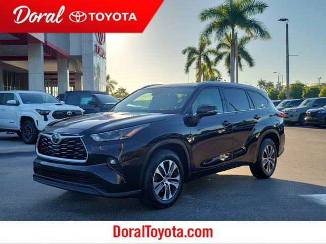 used 2021 Toyota Highlander car, priced at $28,631