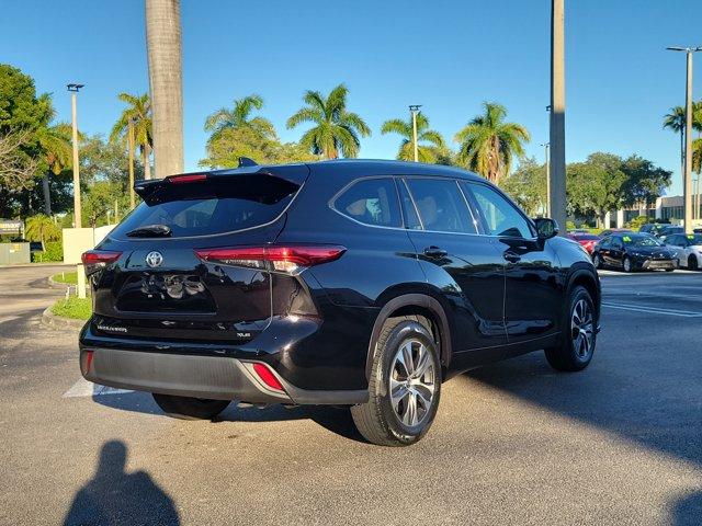 used 2021 Toyota Highlander car, priced at $28,631