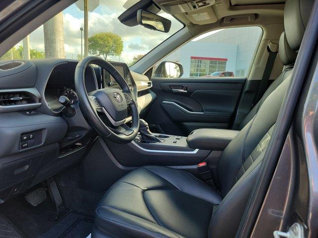 used 2023 Toyota Highlander car, priced at $37,781