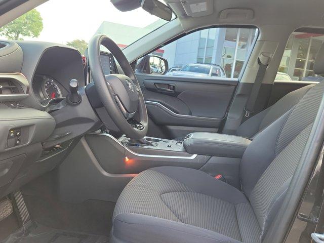 used 2020 Toyota Highlander car, priced at $26,809