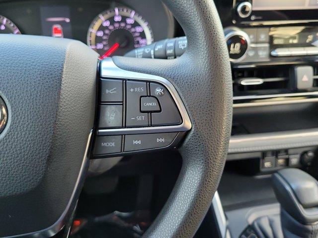used 2020 Toyota Highlander car, priced at $26,809