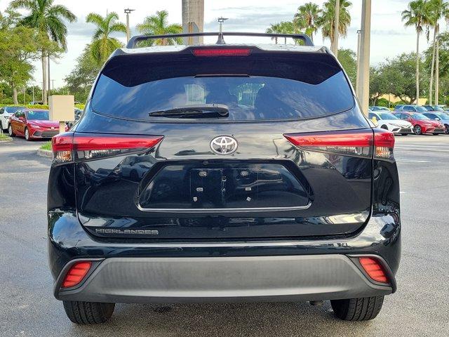 used 2020 Toyota Highlander car, priced at $26,809